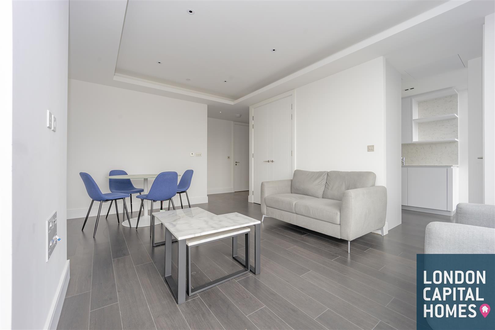 1 bed property in Carrara Tower, 1 Bollinder Place, London